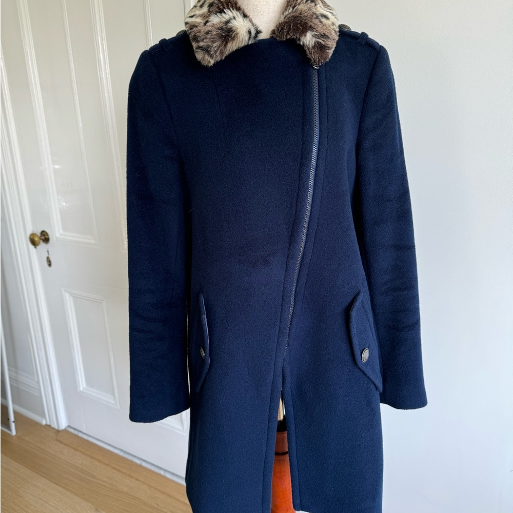 Rebecca Taylor asymmetric zipper car coat with faux fur collar. Size 6 - Picture 7 of 11
